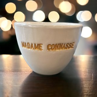 "Madame Connasse"